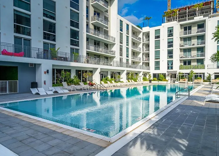 Urban Escape 3 Bed Unit Near Brickell And Wynwood